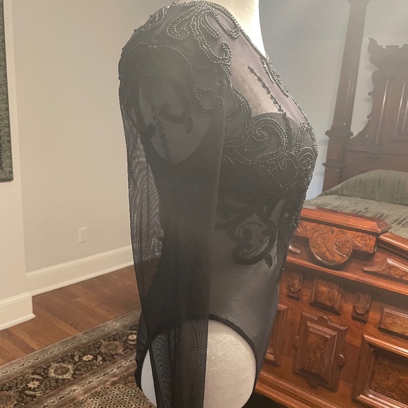 Luxury Helen STORY REAL CLASSICS - LONDON Shear long  top with beads/embroidery - Picture 3 of 8